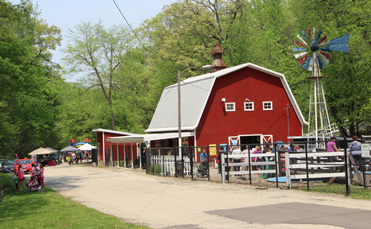 Old MacDonald's Farm Barn 